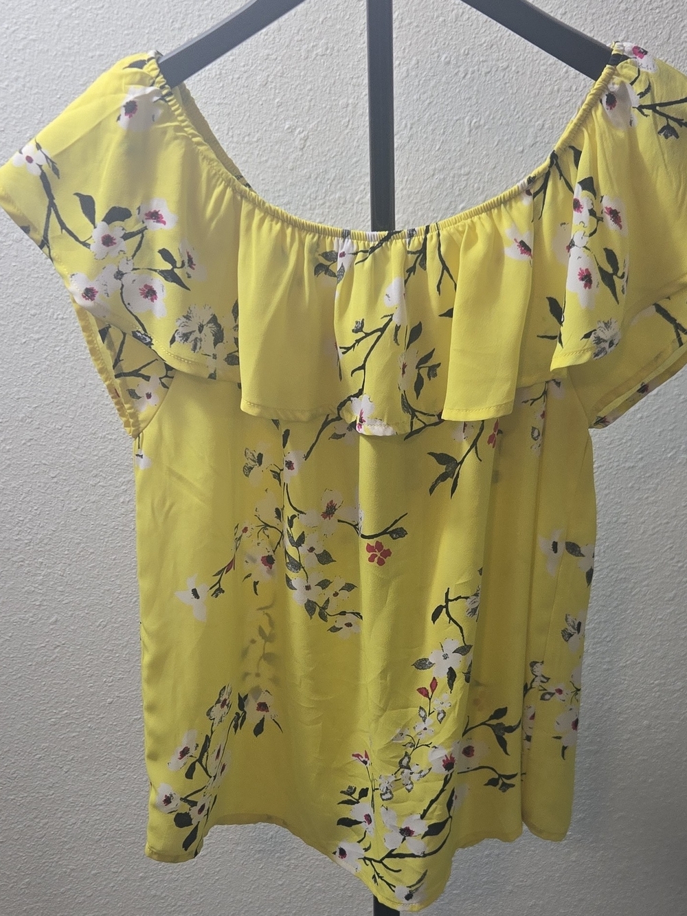 love on a hanger Yellow Floral Off-Shoulder Tunic Top